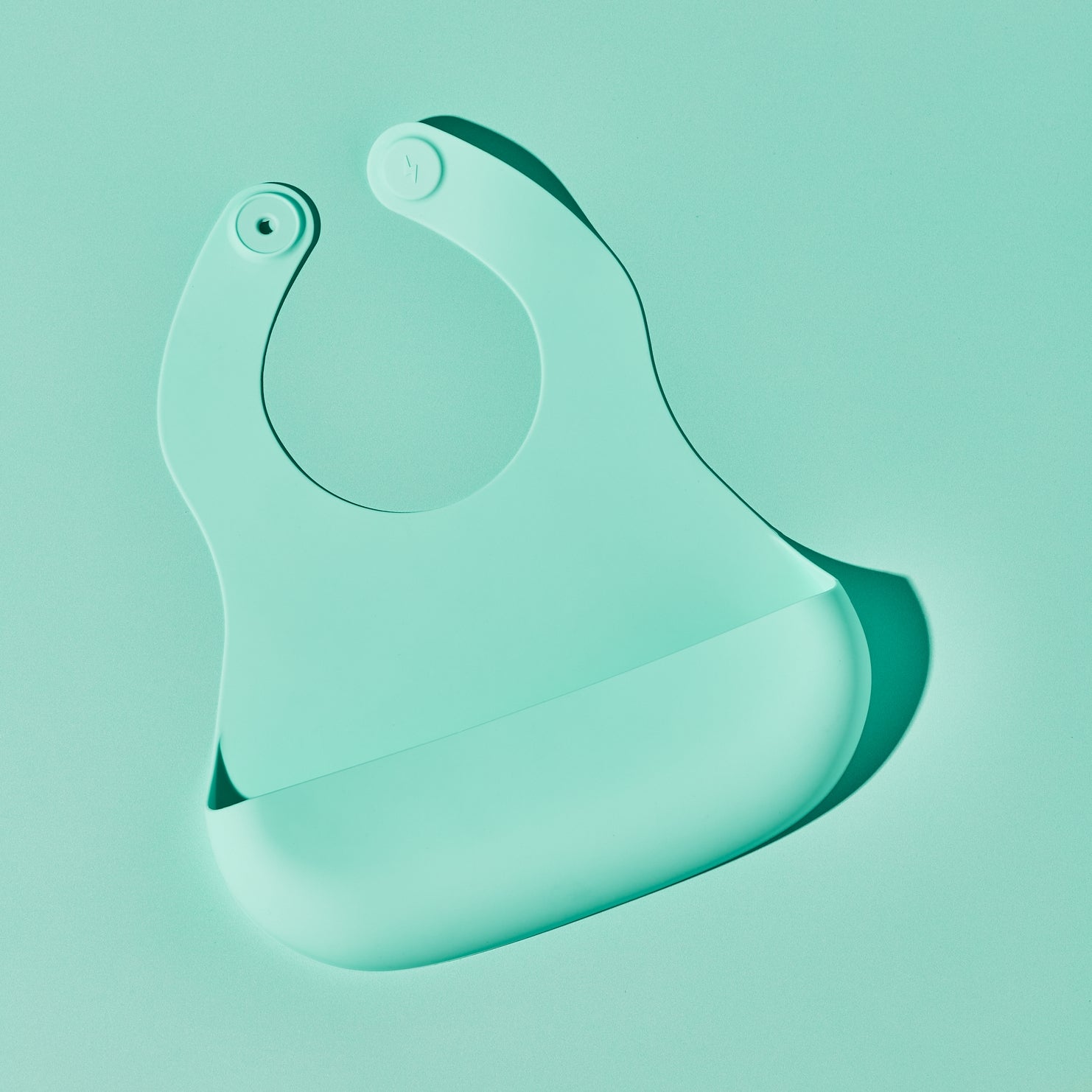 Magnetic Silicone Bib | Kiwi Bliss