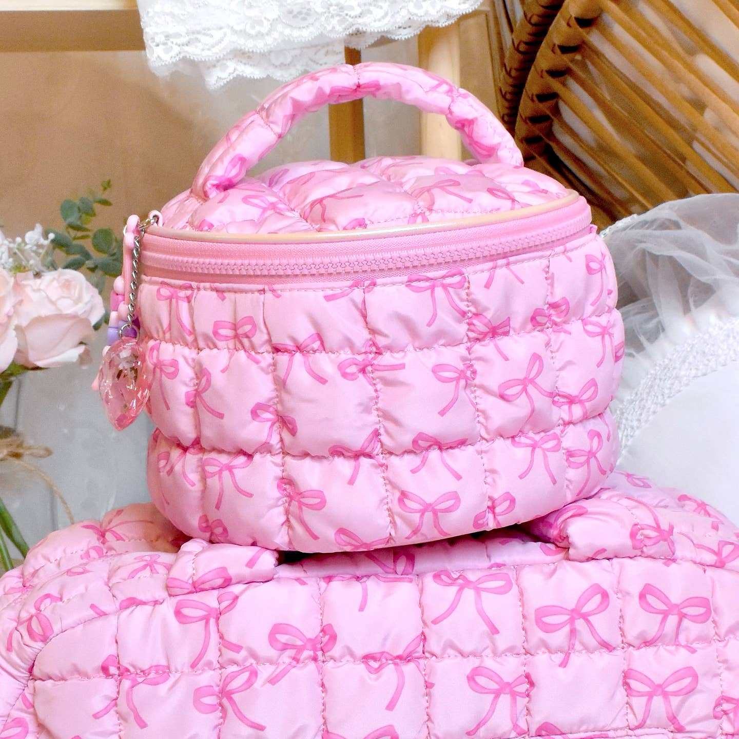 Bow Print Quilted Scrunchies Round Glam Bag