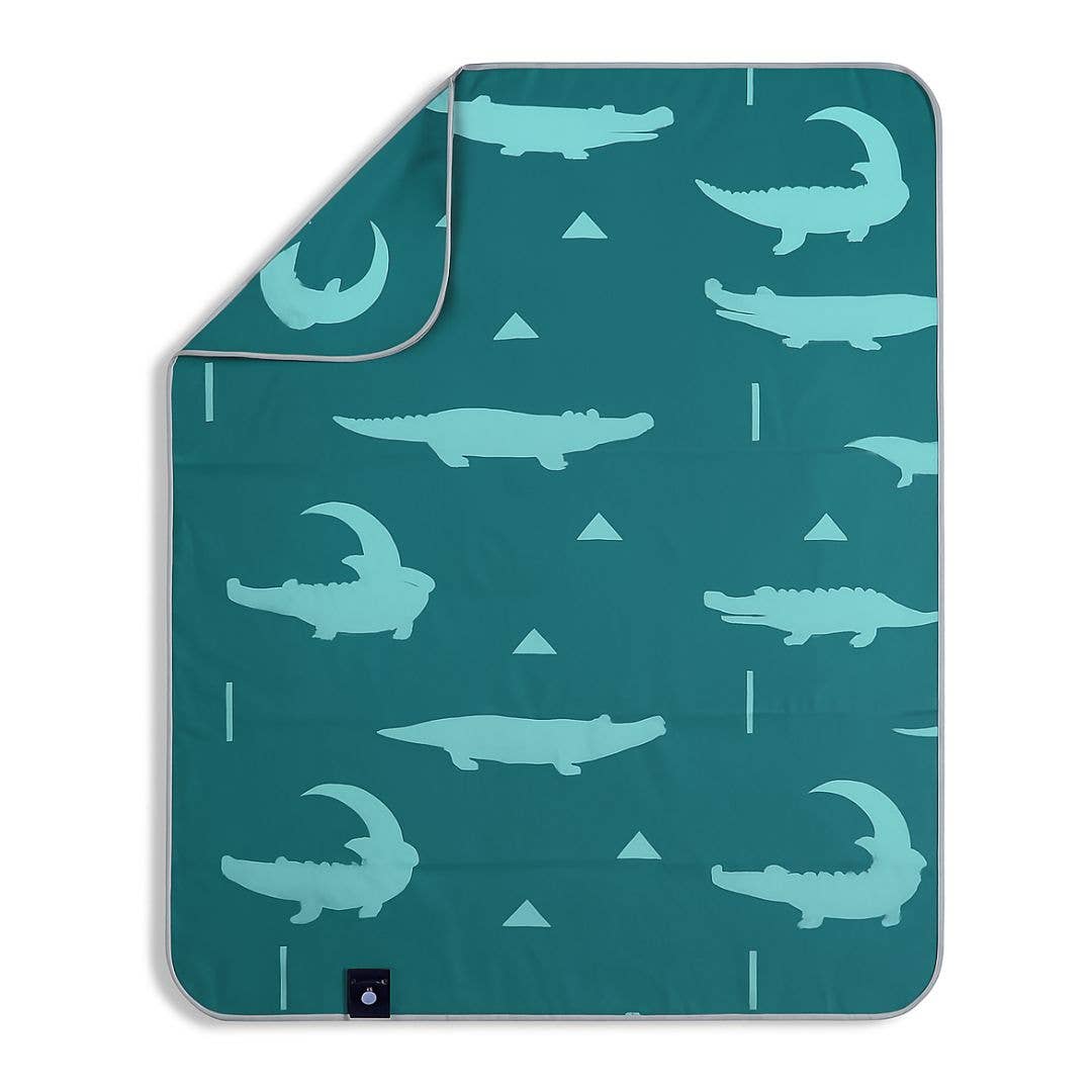 Kids UPF 50+ Pool & Beach Towel with Hood | Later Gator