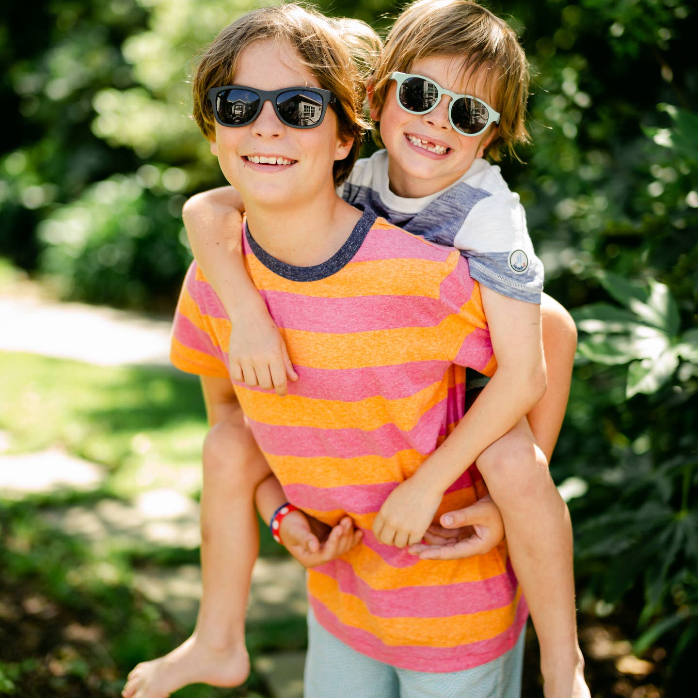 Jet Black Navigator Sunglasses | Smoke Polarized Lens