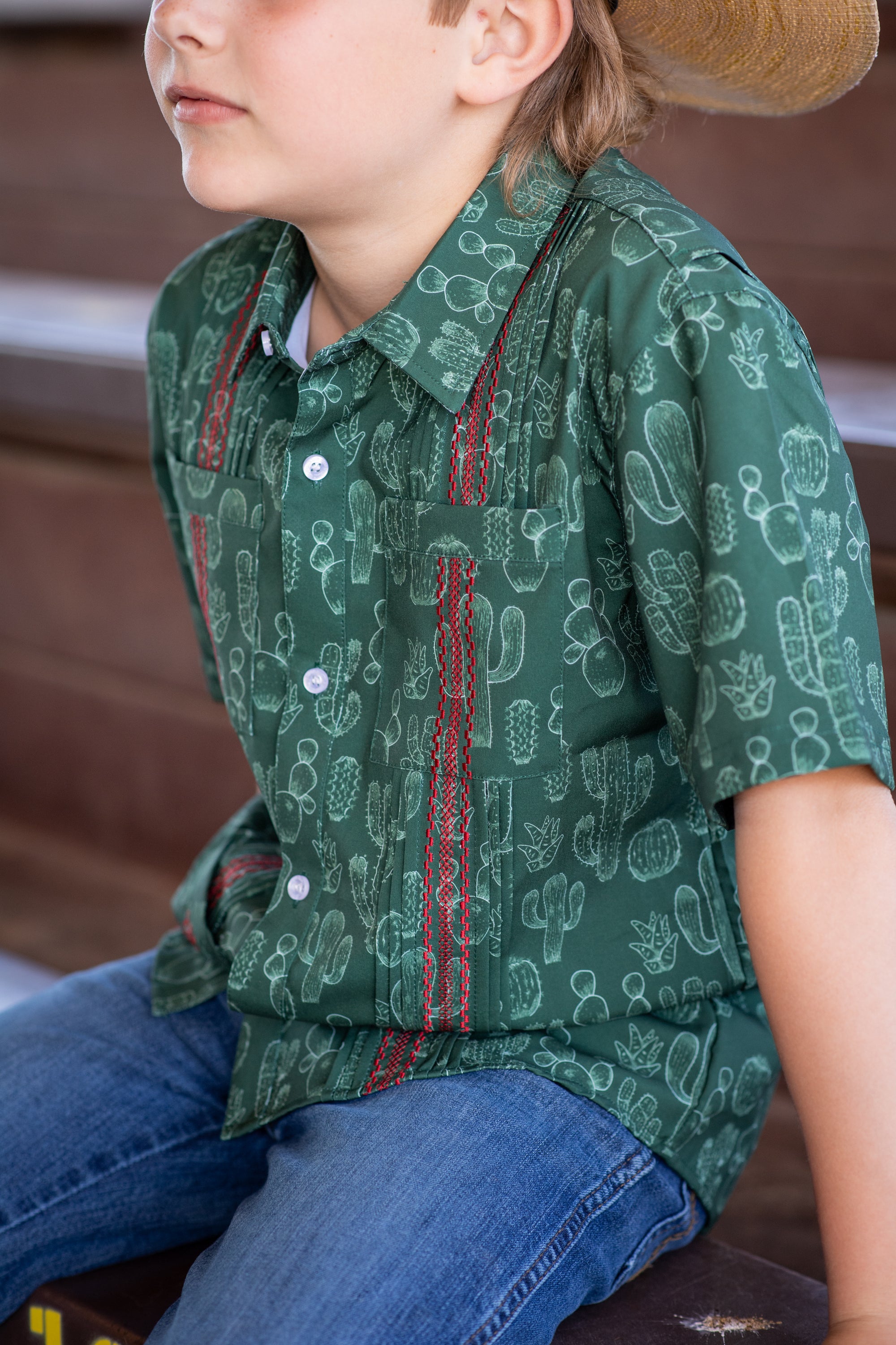 Short Sleeve Guayabera Shirt | Feliz Navidad