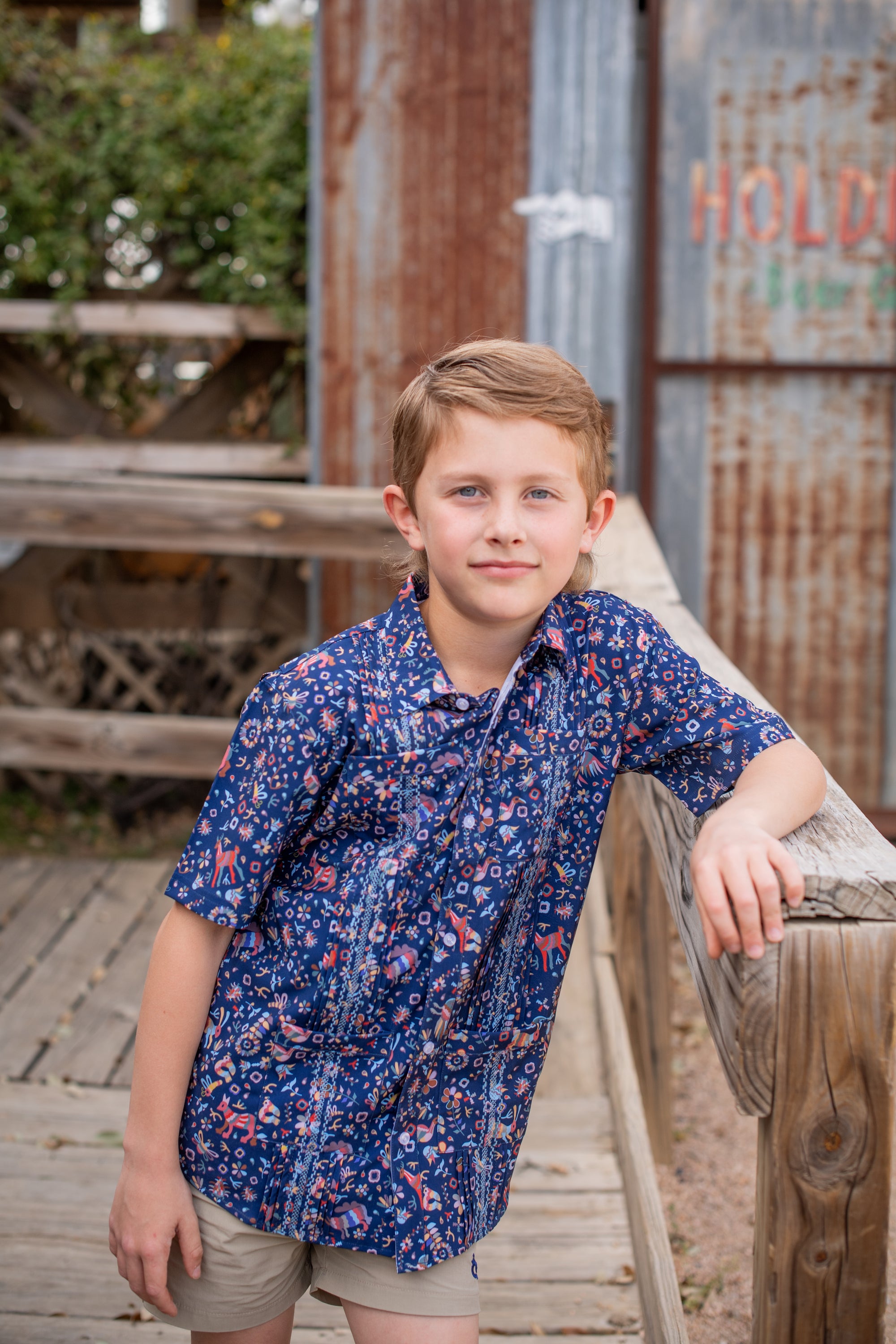 Short Sleeve Guayabera Shirt | Fall Otomi