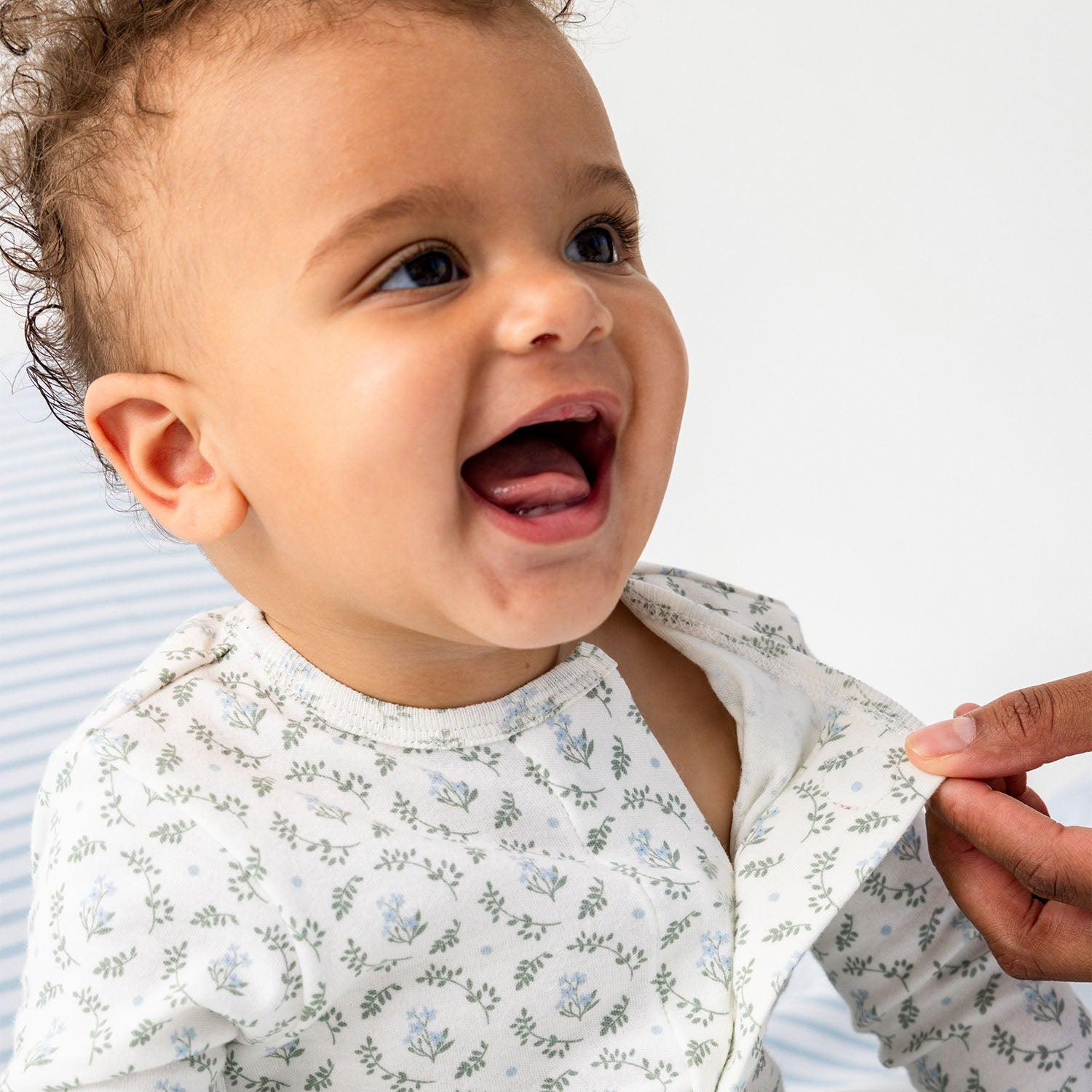 Eloise Organic Cotton Magnetic Footie