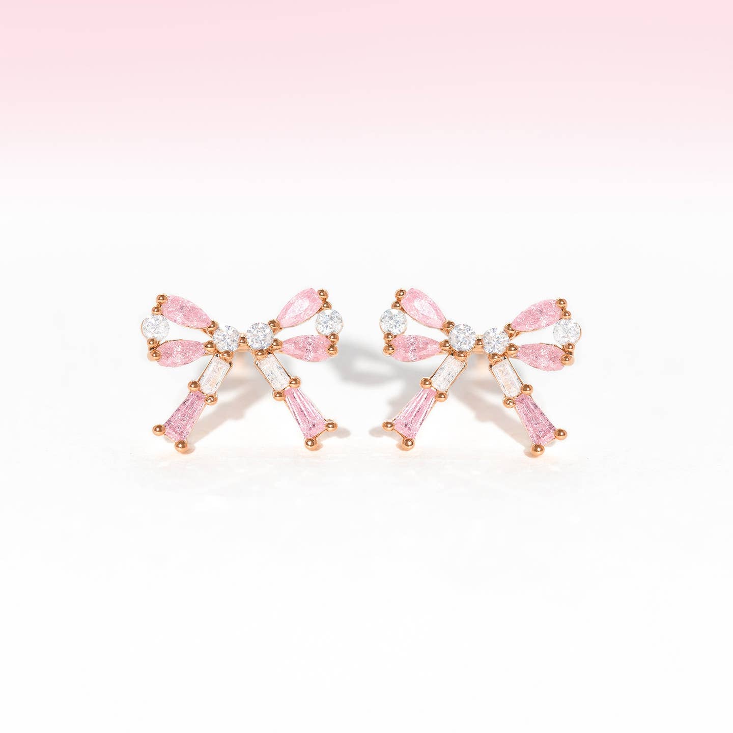 Chassé Bow Stud Earrings | 18k Gold Plated