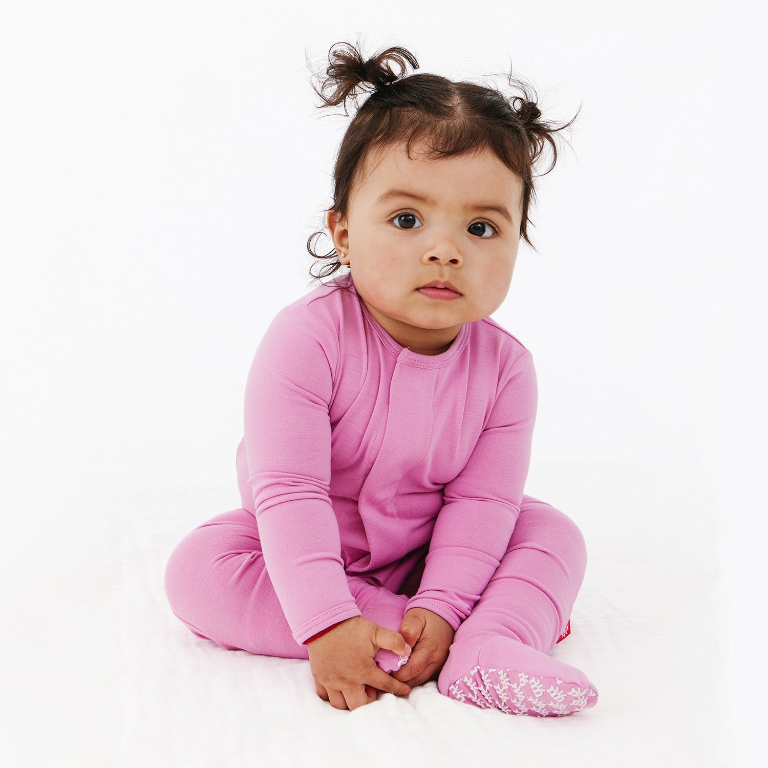 Mauve Modal Magnetic Footie