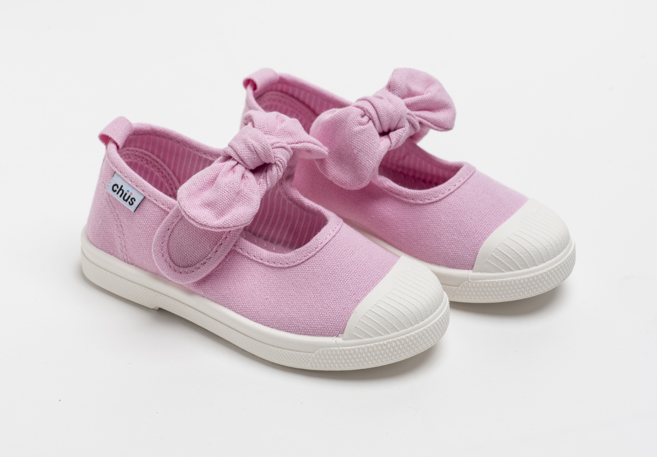 Canvas sneakers with single velcro strap and removable bow tie in light pink. Adorable monogrammed. Chus Shoes.