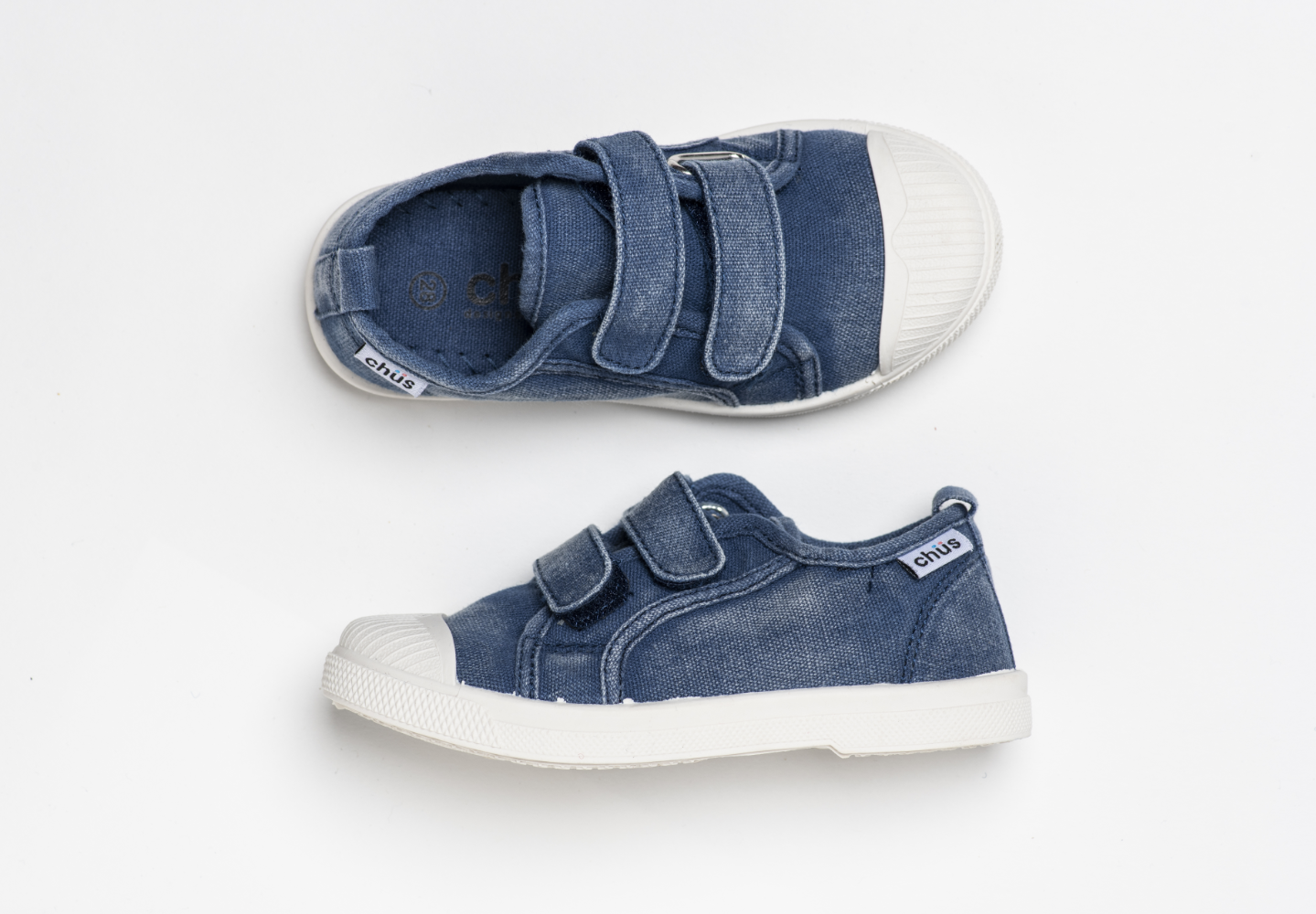 Distressed navy canvas sneakers with double velcro straps. Chus Shoes. Top view.